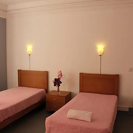 Residencial Duque De Saldanha בית הארחה