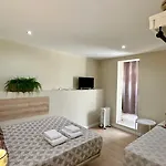 Residencial Duque De Saldanha 게스트하우스 리스본