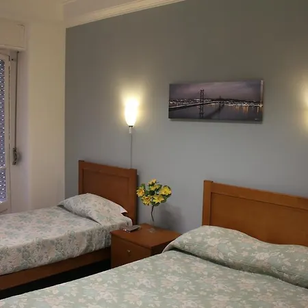 Gasthuis Residencial Duque De Saldanha 3*